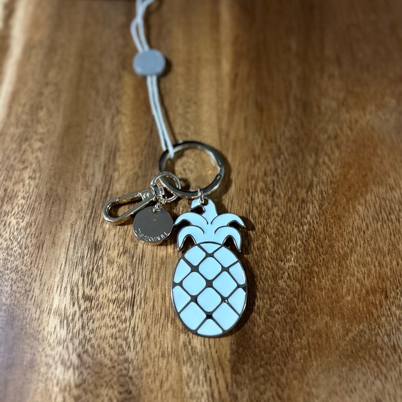 NWT Zimmerman Gold-Tone Enamel Brass Keychain - Picture 6 of 6